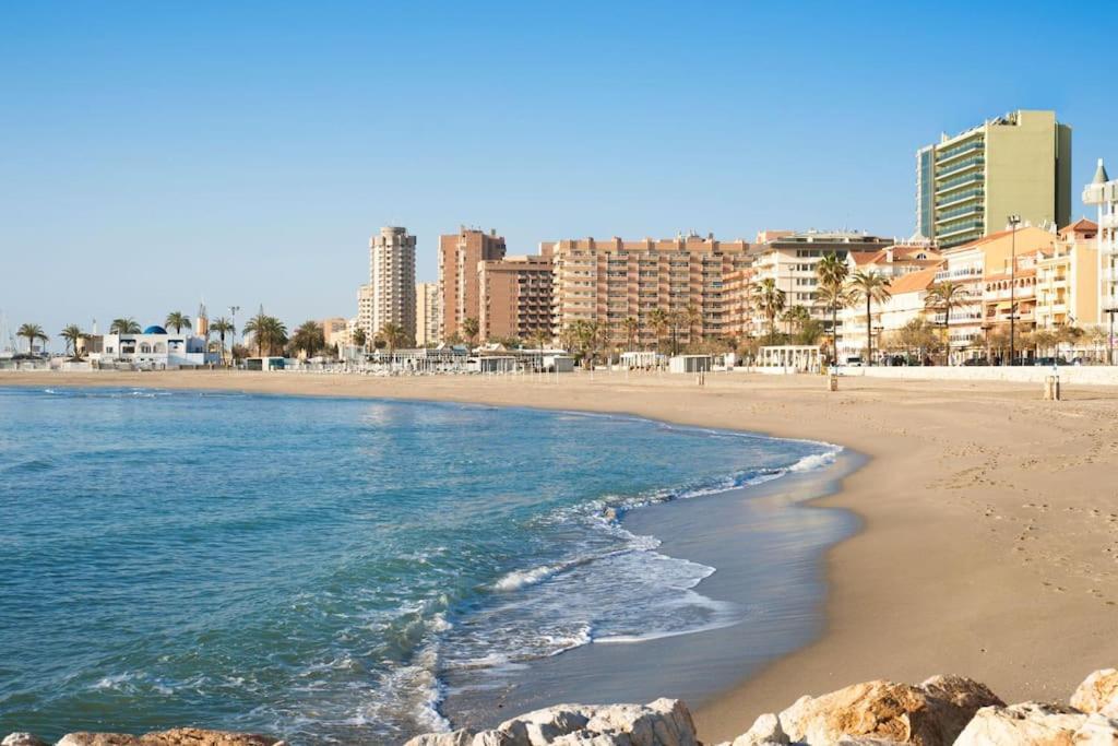 Lux 2 Kmr App Stella Blanca Met Zwembaden Airco En Zeezicht Fuengirola Exterior foto