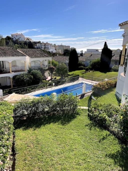 Lux 2 Kmr App Stella Blanca Met Zwembaden Airco En Zeezicht Fuengirola Exterior foto