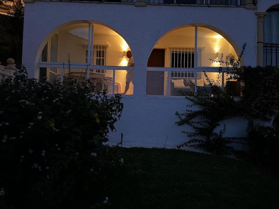 Lux 2 Kmr App Stella Blanca Met Zwembaden Airco En Zeezicht Fuengirola Exterior foto