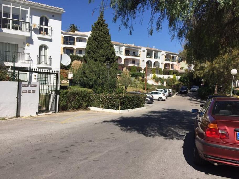 Lux 2 Kmr App Stella Blanca Met Zwembaden Airco En Zeezicht Fuengirola Exterior foto