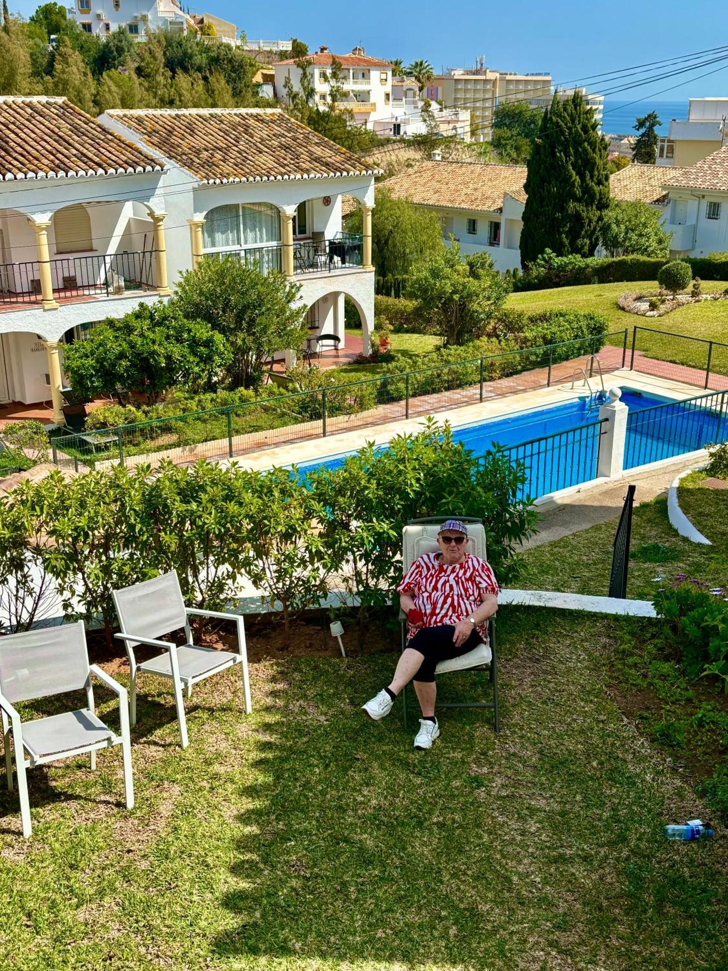 Lux 2 Kmr App Stella Blanca Met Zwembaden Airco En Zeezicht Fuengirola Exterior foto